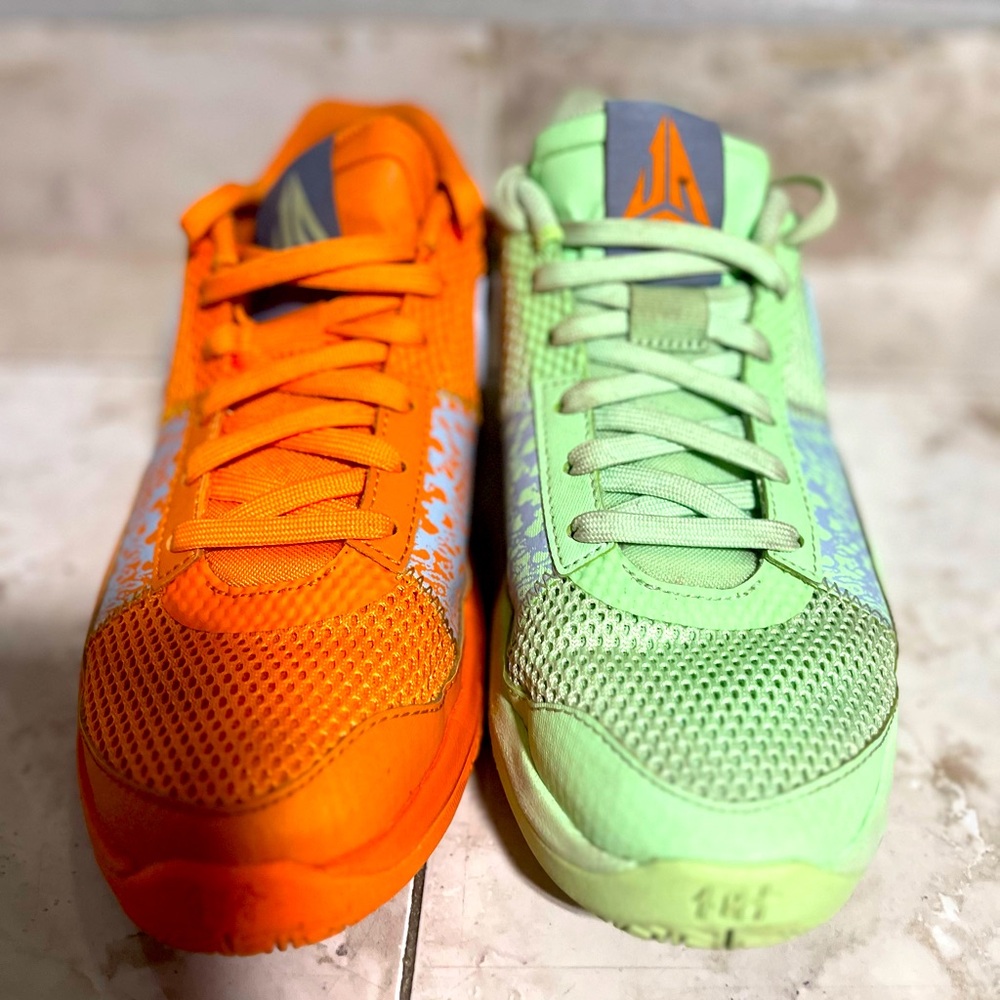 Nike Ja 1 mismatched 6 Y